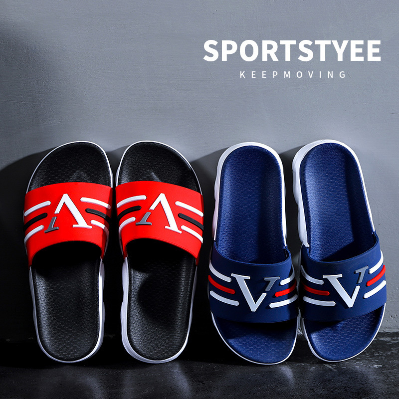 New Men's Slippers Men's Korean Fashion Personality Beach Shoes Men's Casual Non-Slip Sandals