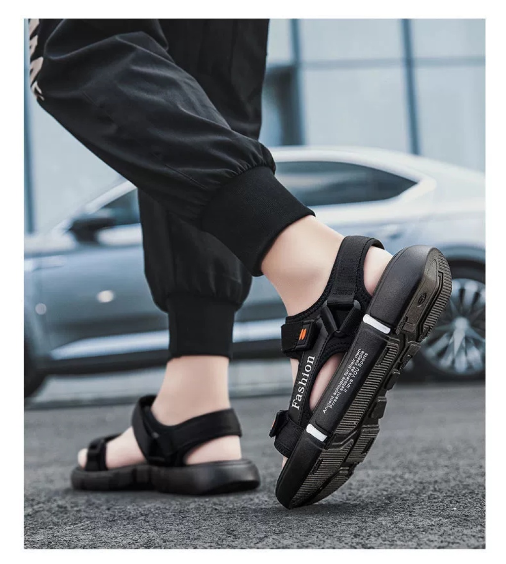Sandals Men's Ins Trendy Summer Student Youth Vietnam Roman Sports One Pair of Shoes for Two Uses Driving Beach Shoes