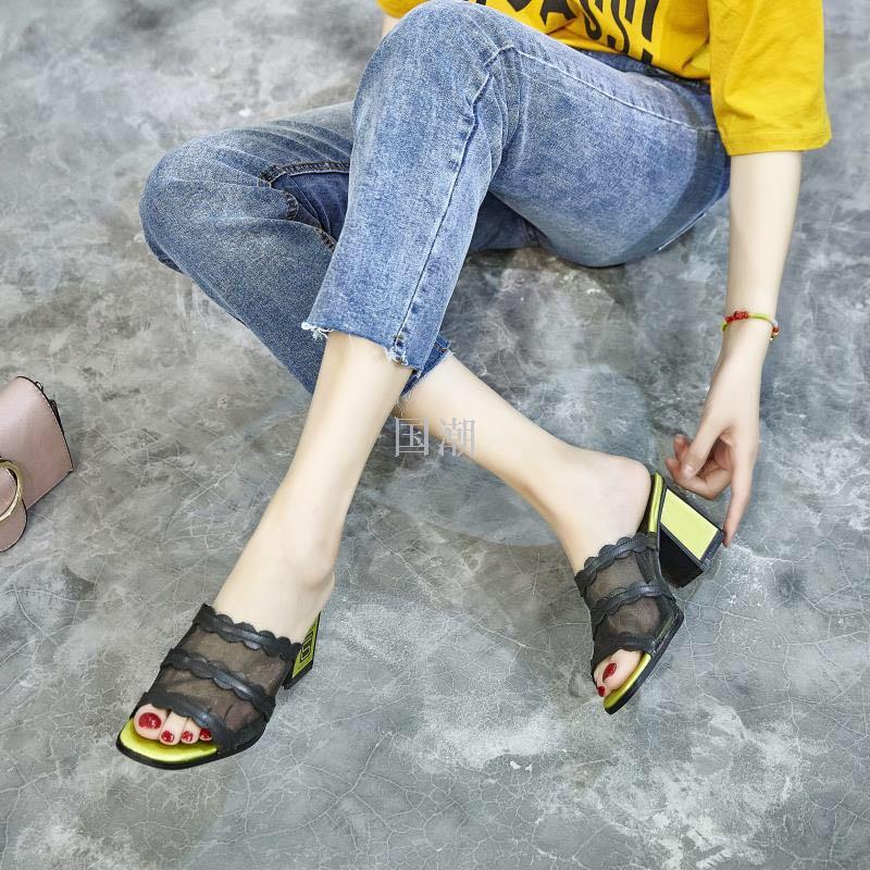 Follow thick heel lady slipper to wear fashionable new summer outside