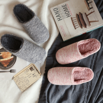New Cover Heel Moon Shoes Couple's Warm NonSlip Padded Casual Indoor Winter Plush Slipper Home CottonPadded Shoes Women New Cover Heel Moon Shoes Couple's Warm NonSlip Padded Casual Indoor Winter Plush Slipper Home CottonPadded Shoes Women