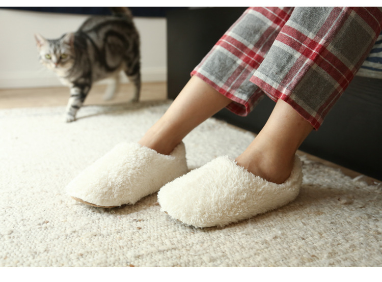 New Cover Heel Moon Shoes Couple's Warm NonSlip Padded Casual Indoor Winter Plush Slipper Home CottonPadded Shoes Women New Cover Heel Moon Shoes Couple's Warm NonSlip Padded Casual Indoor Winter Plush Slipper Home CottonPadded Shoes Women