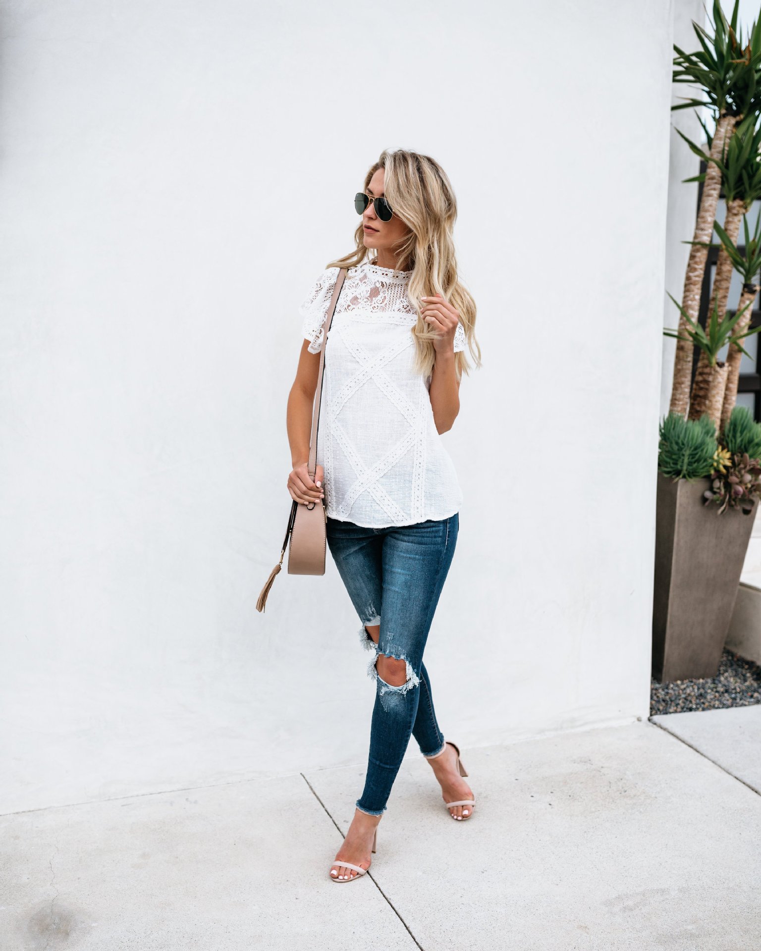Summer 2020 hot style casual flower hollow-out lace lace short sleeve round neck short sleeve T-shirt