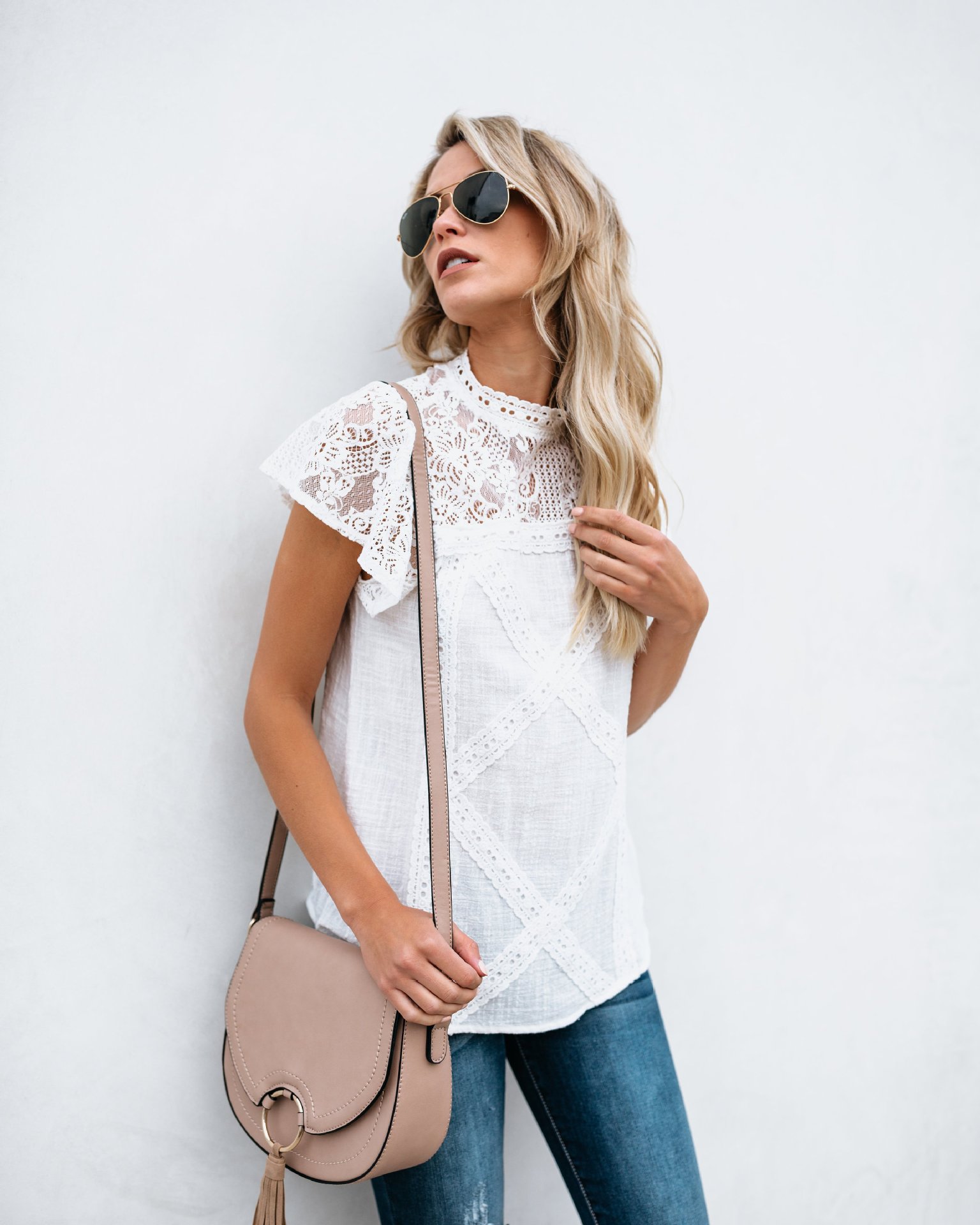 Summer 2020 hot style casual flower hollow-out lace lace short sleeve round neck short sleeve T-shirt