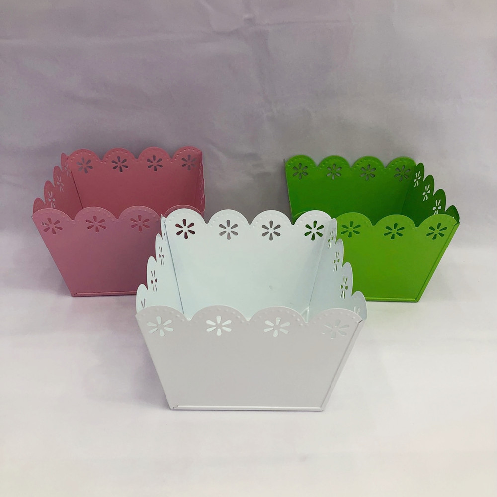 Factory Supply Candy Color Lace Square Iron Bucket Desktop Plant Flower Pot Vase Domestic Ornaments Factory Supply Candy Color Lace Square Iron Bucket Desktop Plant Flower Pot Vase Domestic Ornaments