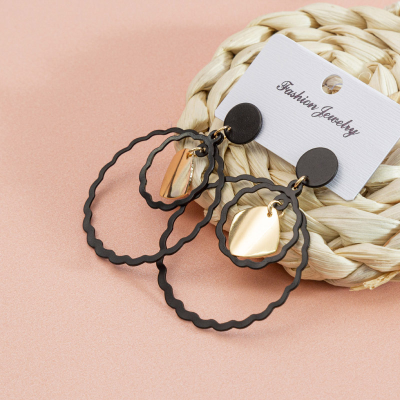 Metal Irregular Geometric Earrings Black Gold Hollow Lace Earrings Vintage Flower Earrings Temperamental Cold Style