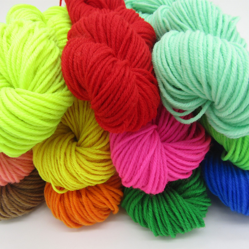 Acrylic fiber wholesale acrylic hand crochet slippers cushion in the coarse wool thread to undertake foreign trade line