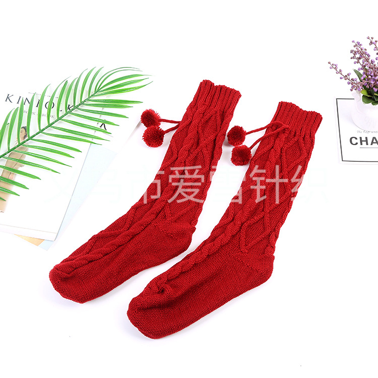 The factory sells the spot to supply the fashionable knitting wool thread to add thick socks female autumn winter The factory sells the spot to supply the fashionable knitting wool thread to add thick socks female autumn winter