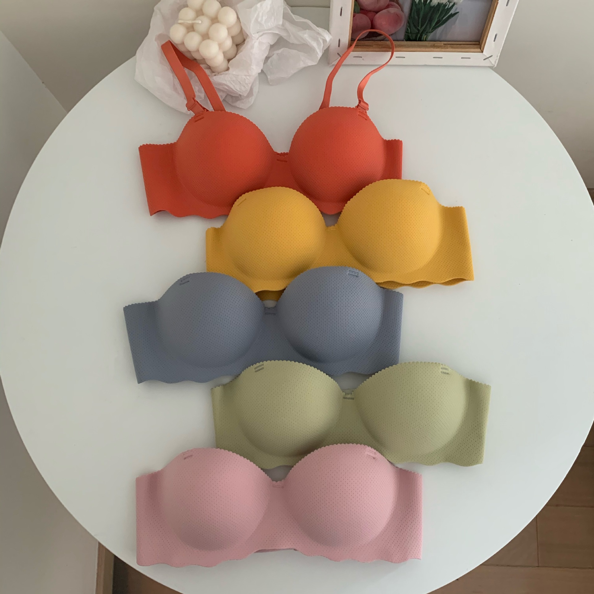 2021summer New One-Piece Japanese Girl's Underwear Candy Color Seamless Bras Push up Sexy Small Sized Bra 2021summer New One-Piece Japanese Girl's Underwear Candy Color Seamless Bras Push up Sexy Small Sized Bra