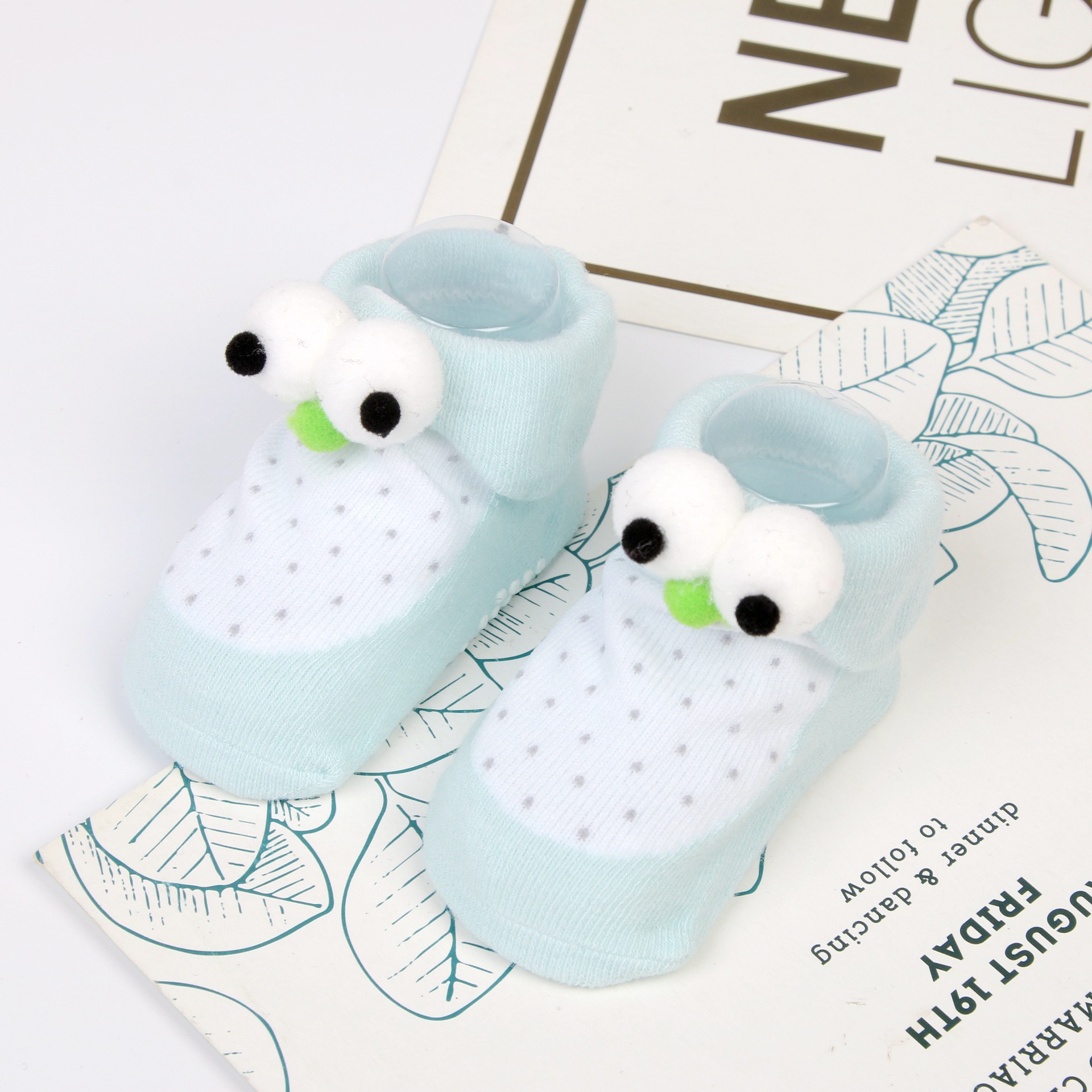 Autumn and winter new rubber anti - slip pure cotton children&#039;s socks baby cartoon floor socks wholesale