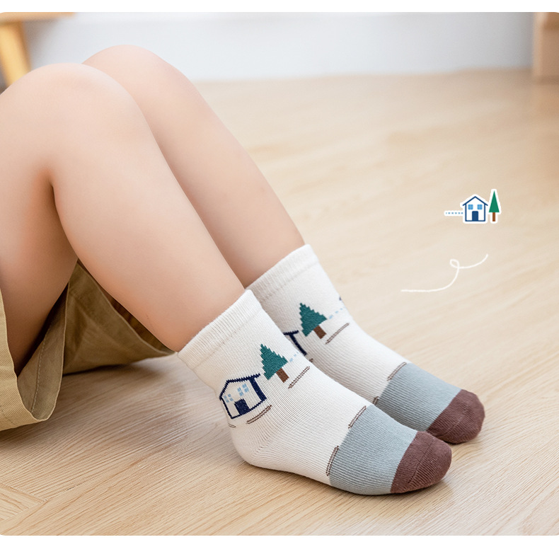 21 Autumn and Winter New Cartoon Men's and Women's Students' Socks Infants Baby Toddler Children Teens Socks Simple Five Pairs Socks