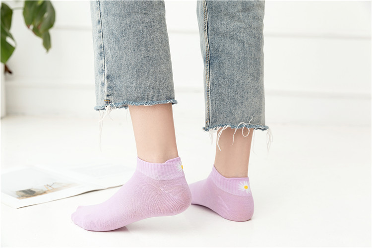 Socks Men's MidCalf Length Sock Street Vendor Stocks Men's Socks and Women's Socks Ankle Socks Four Seasons Wearable