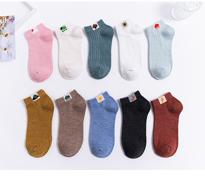 Socks Men's MidCalf Length Sock Street Vendor Stocks Men's Socks and Women's Socks Ankle Socks Four Seasons Wearable