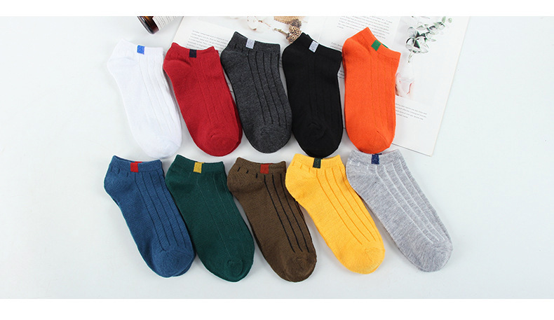 Socks Men's MidCalf Length Sock Street Vendor Stocks Men's Socks and Women's Socks Ankle Socks Four Seasons Wearable