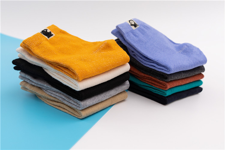 Socks Men's MidCalf Length Sock Street Vendor Stocks Men's Socks and Women's Socks Ankle Socks Four Seasons Wearable