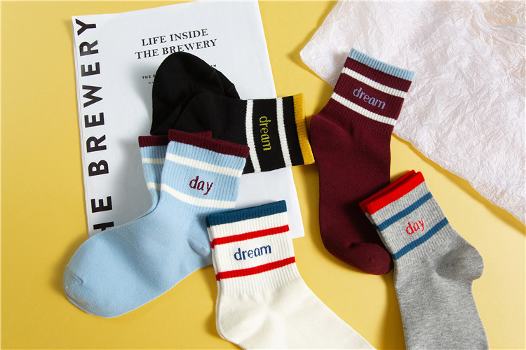 Socks Men's MidCalf Length Sock Street Vendor Stocks Men's Socks and Women's Socks Ankle Socks Four Seasons Wearable