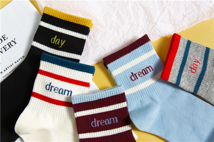 Socks Men's MidCalf Length Sock Street Vendor Stocks Men's Socks and Women's Socks Ankle Socks Four Seasons Wearable