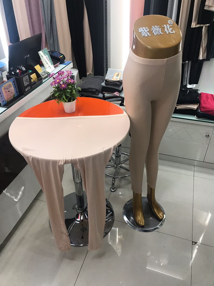 Moedale lace flat top with fat and cropped trousers Moedale lace flat top with fat and cropped trousers