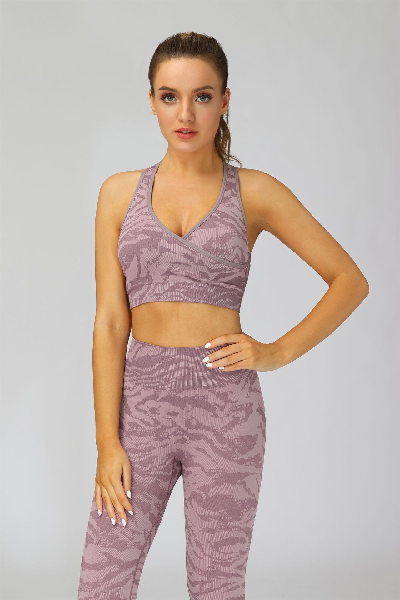 2021 Cross-Border AliExpress New Camouflage Seamless Ninth Pants Tiger Pattern Fitness Pants Yoga Clothes Bra Trousers Suit