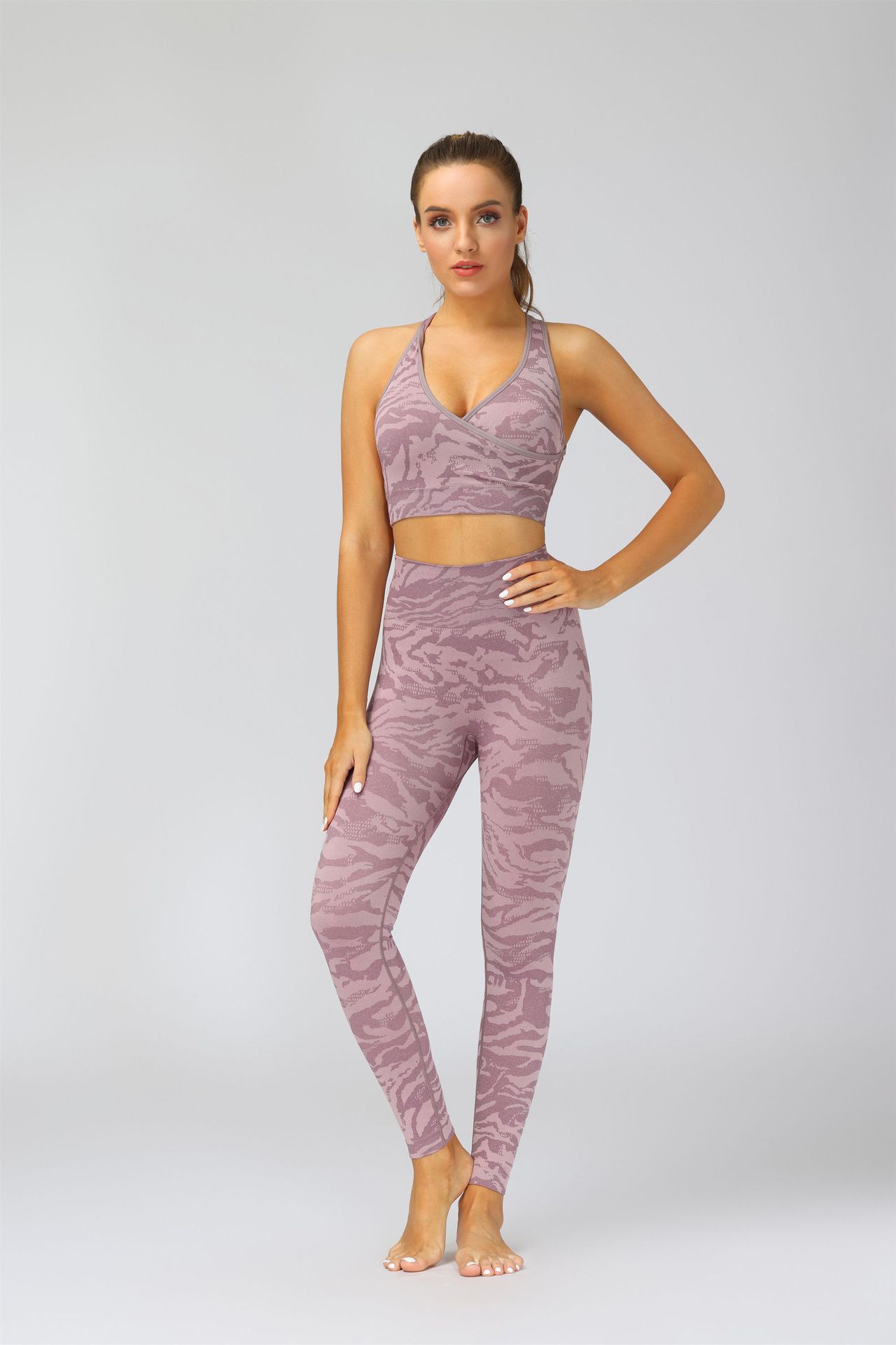 2021 Cross-Border AliExpress New Camouflage Seamless Ninth Pants Tiger Pattern Fitness Pants Yoga Clothes Bra Trousers Suit