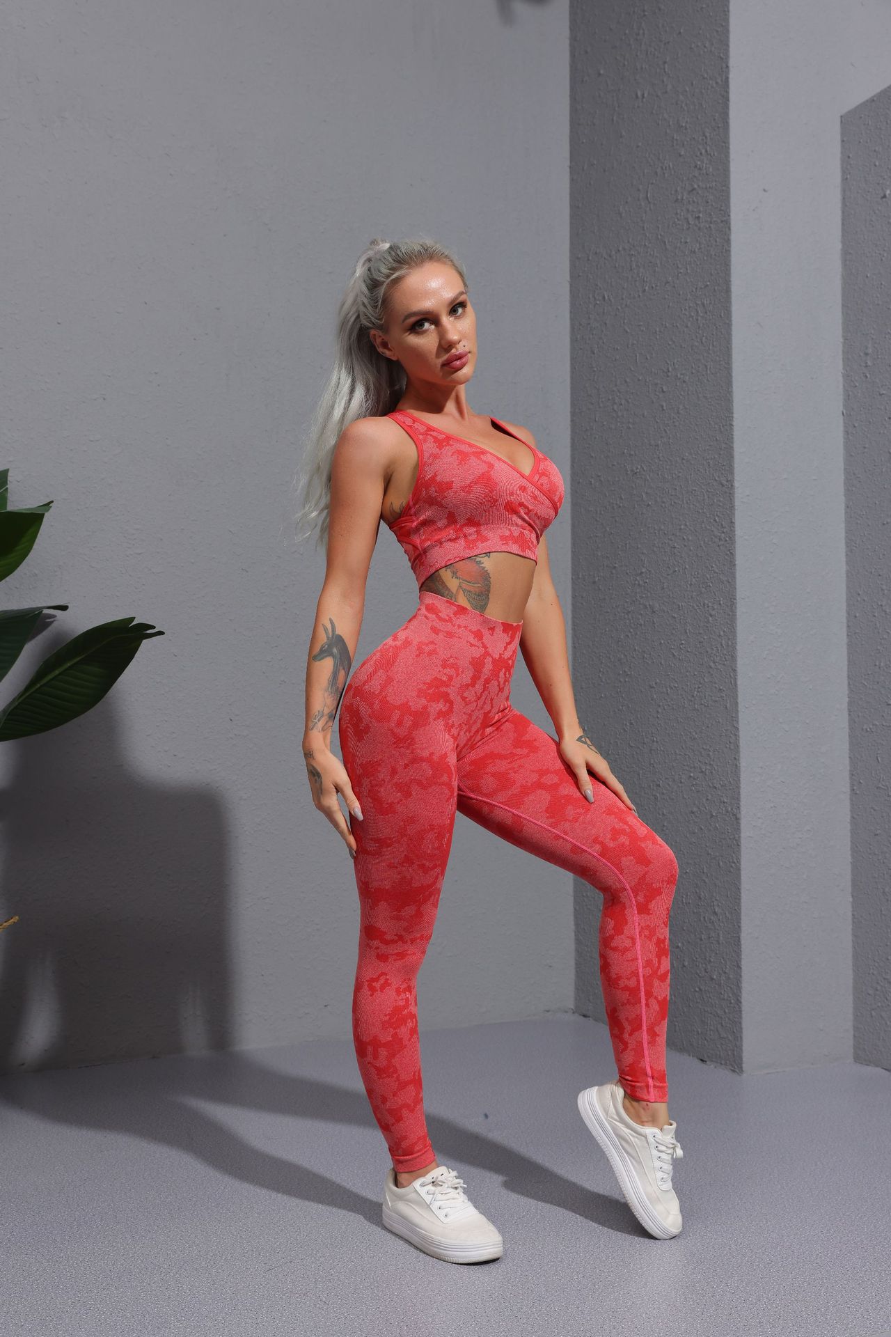 2021 Cross-Border AliExpress New Camouflage Seamless Ninth Pants Tiger Pattern Fitness Pants Yoga Clothes Bra Trousers Suit
