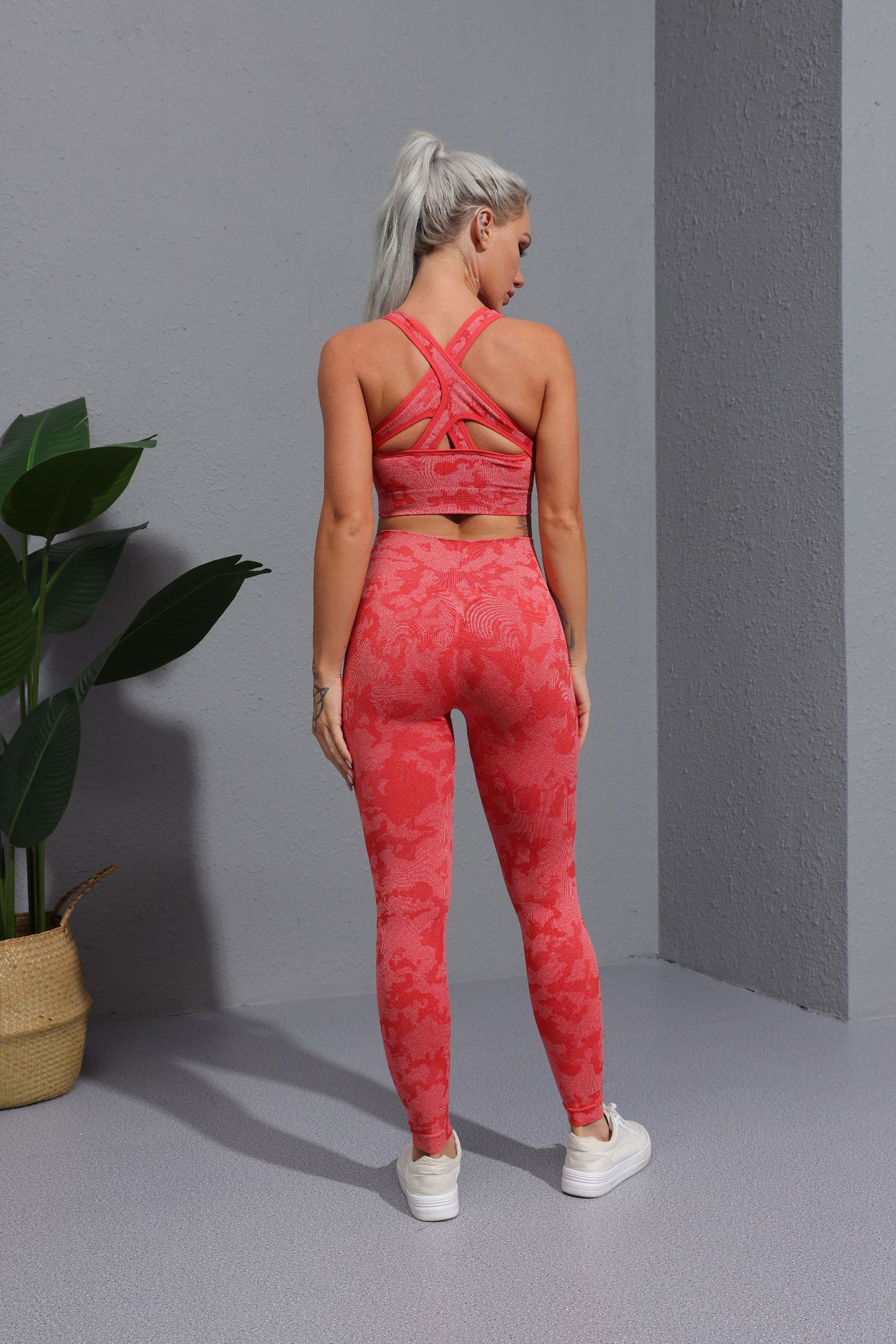 2021 Cross-Border AliExpress New Camouflage Seamless Ninth Pants Tiger Pattern Fitness Pants Yoga Clothes Bra Trousers Suit
