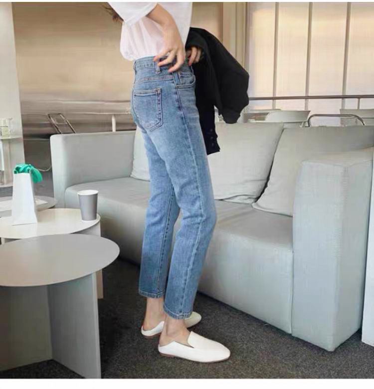 Light-Colored Short Straight-Leg Frayed Hem Jeans Women Chic Korean Style High Waist Elastic Slim Fit Ripped Cropped Trousers Fashion Light-Colored Short Straight-Leg Frayed Hem Jeans Women Chic Korean Style High Waist Elastic Slim Fit Ripped Cropped Trousers Fashion