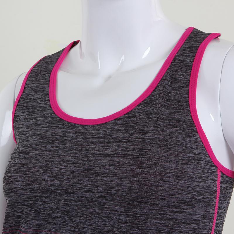 Gradients vest and cropped trousers set yoga wear