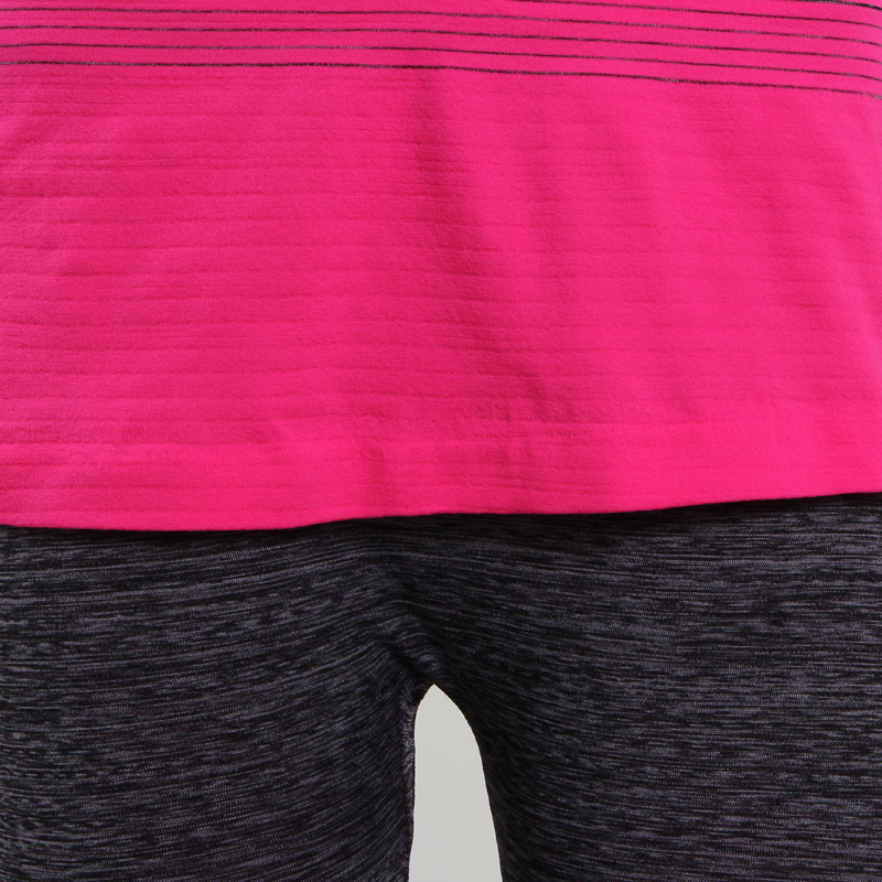 Gradients vest and cropped trousers set yoga wear
