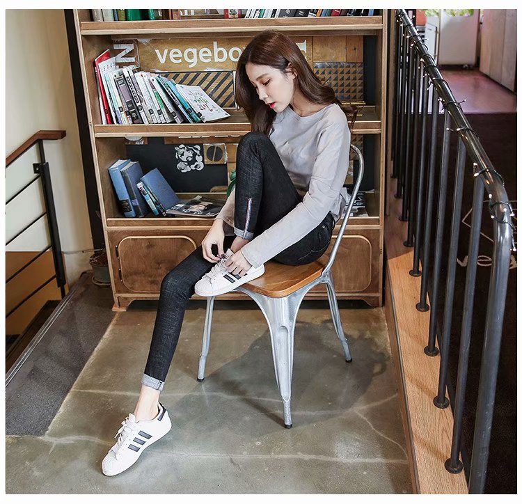 High - waisted, tight, slim, curled up, ladies' jeans. Versatile, cuffed, pencil - trimmed, cropped trousers