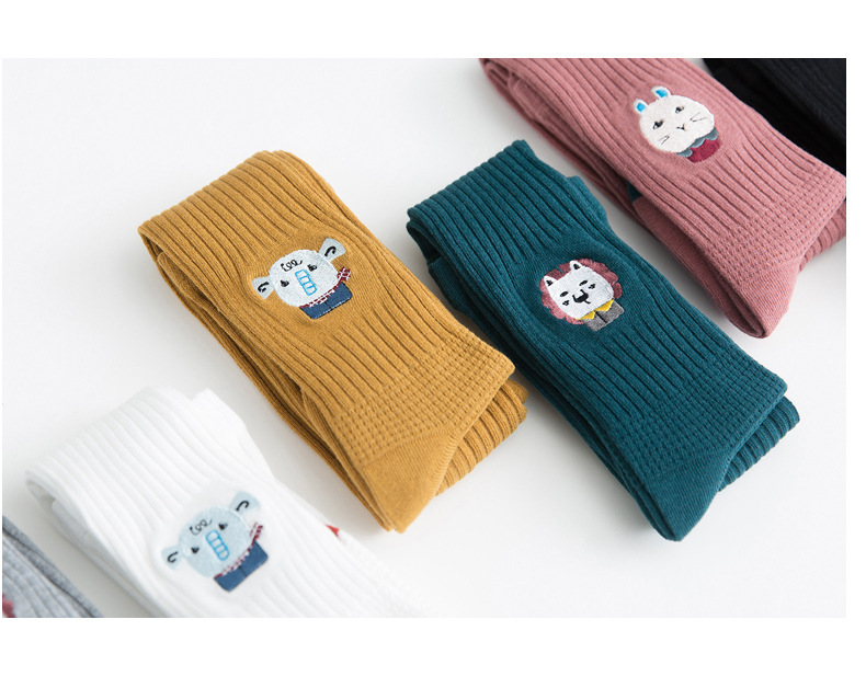 Spring and Autumn 2020 new children's pantyhose knitted girl's socks cartoon embroidered baby leggings manufacturer wholesale