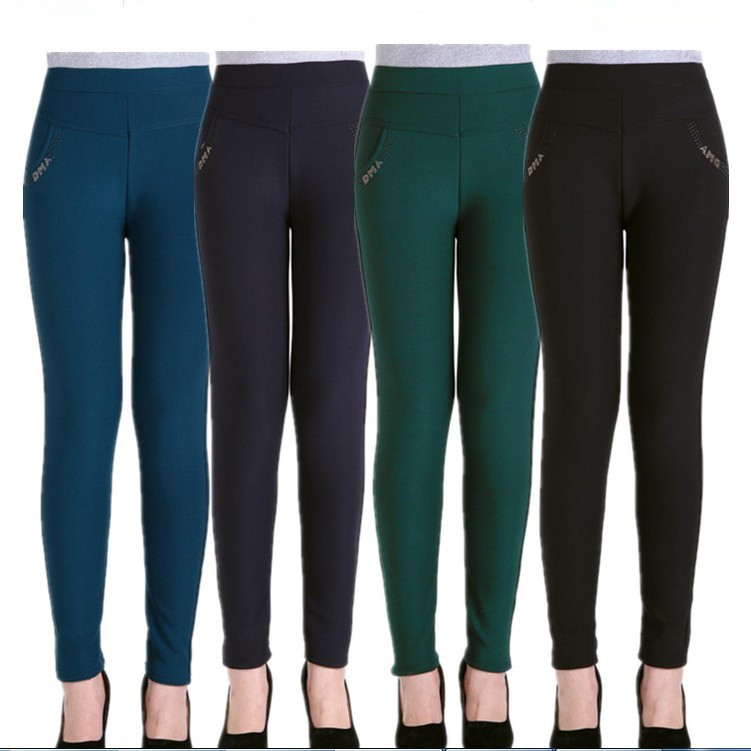 Winter hot style middle aged bamboo charcoal leggings with a pile of fleece and a pair of trousers.