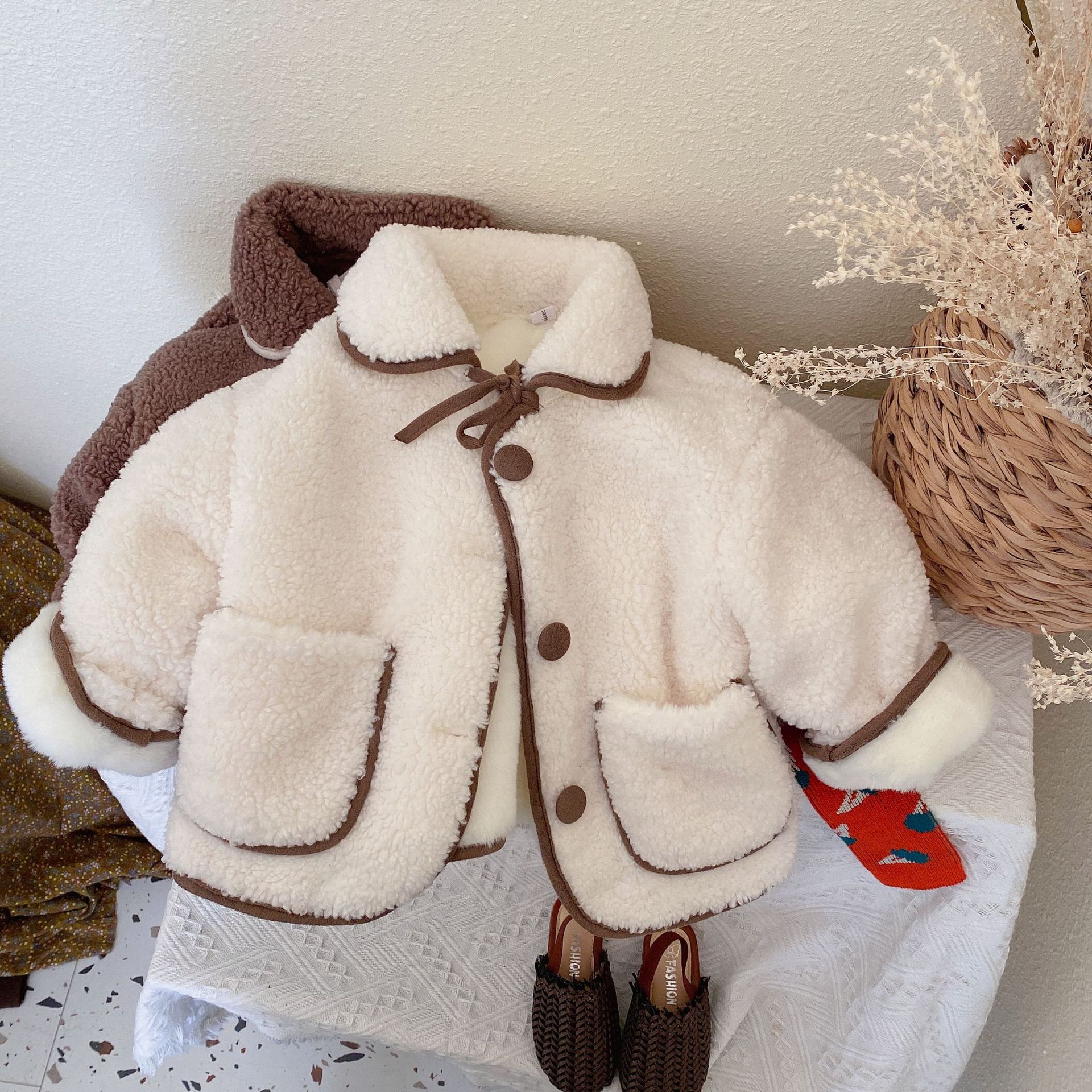 Lai Hug 2021 Autumn and Winter New Korean Children's Clothing Korean Style Thickened Western Style Girls' Fuzzy Cloth Berber Fleece Coat