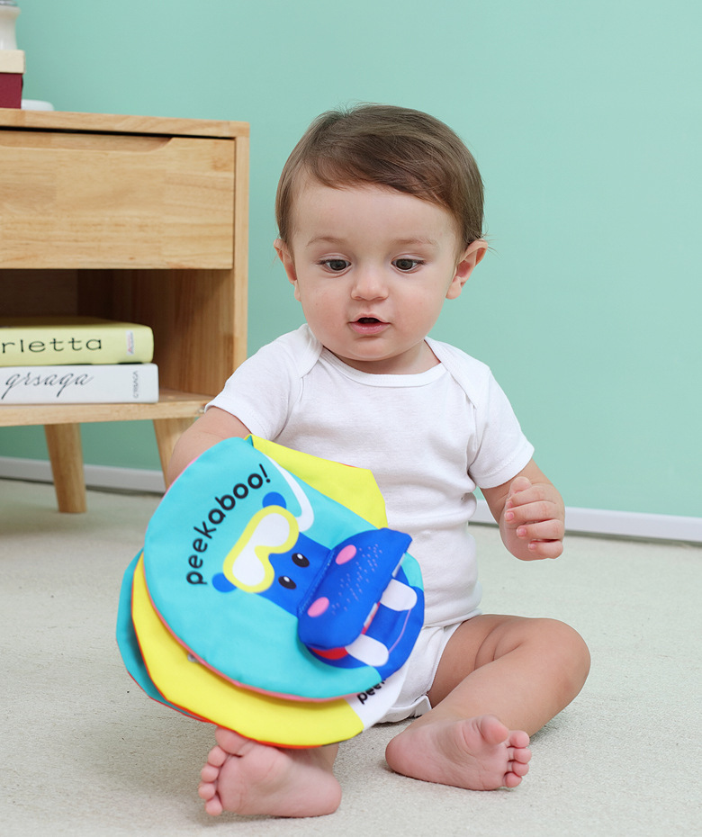 The new children 's toys to tear not widely cloth books flowers toy, baby toy baby early education enlightenment books The new children 's toys to tear not widely cloth books flowers toy, baby toy baby early education enlightenment books