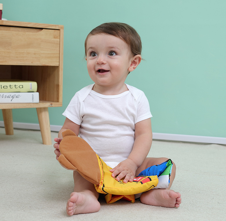 The new children 's toys to tear not widely cloth books flowers toy, baby toy baby early education enlightenment books The new children 's toys to tear not widely cloth books flowers toy, baby toy baby early education enlightenment books
