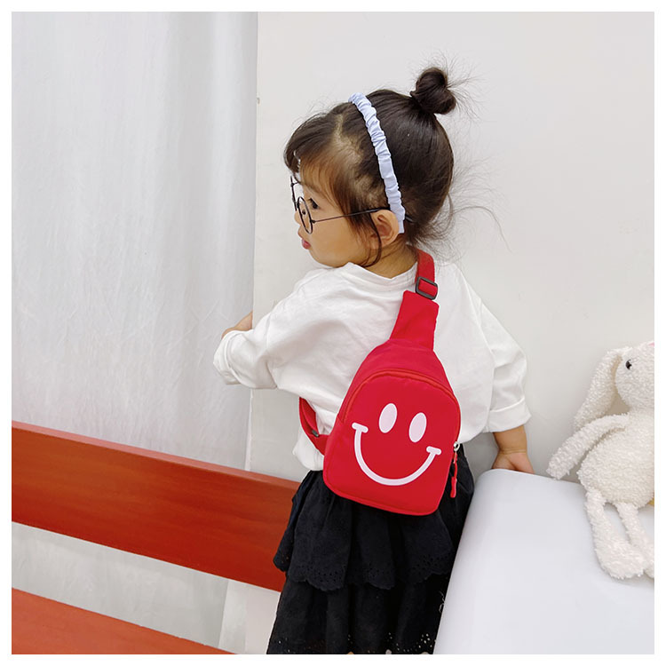 2020 Autumn and Winter New Cartoon Cute Little Dinosaur Chest Bag Nylon Cloth Children's Satchel Personality Fashion