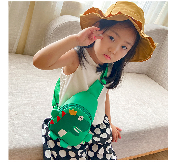 2020 Autumn and Winter New Cartoon Cute Little Dinosaur Chest Bag Nylon Cloth Children's Satchel Personality Fashion