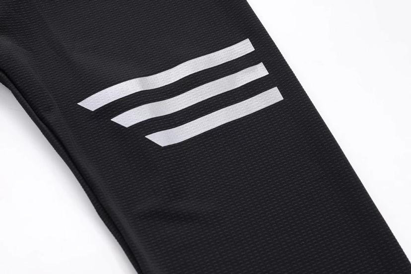 Men's Long-Sleeved Sportswear Moisture Wicking Quick-Drying Yoga Clothes Exercise Running Outfit Men's Long-Sleeved Sportswear Moisture Wicking Quick-Drying Yoga Clothes Exercise Running Outfit