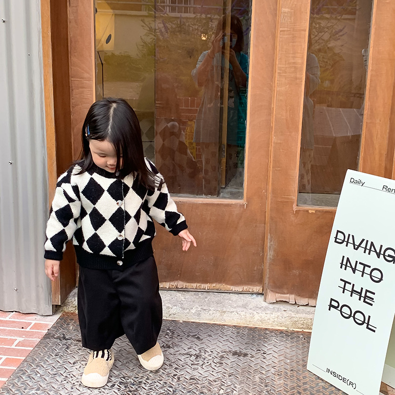 Children's Plaid Sweater Cardigan 1door Children's Clothing New Korean Style Boys and Girls Diamond Lattice Wool Cardigan Children's Plaid Sweater Cardigan 1door Children's Clothing New Korean Style Boys and Girls Diamond Lattice Wool Cardigan