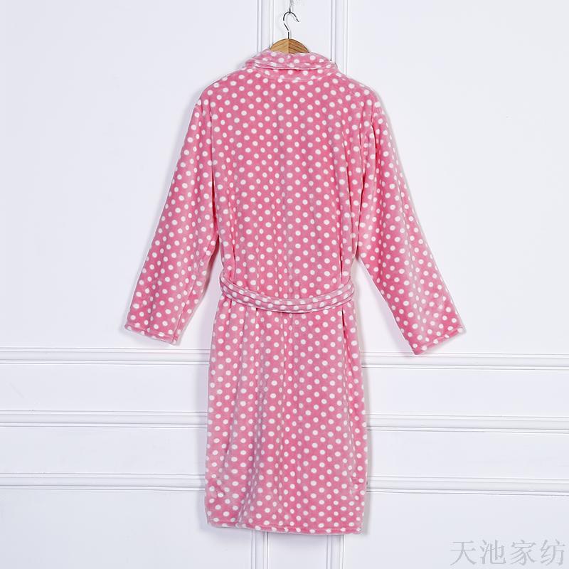 Zhendong Korean Style Long Women&#039;s Pajamas High-End Custom Flannel Printed Bathrobe in Stock Wholesale