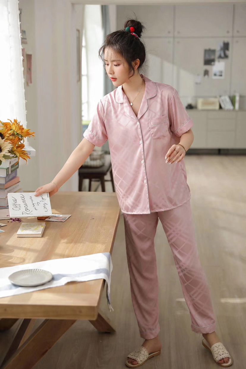 Silk jacquard fabric, short sleeved trousers and pajamas
