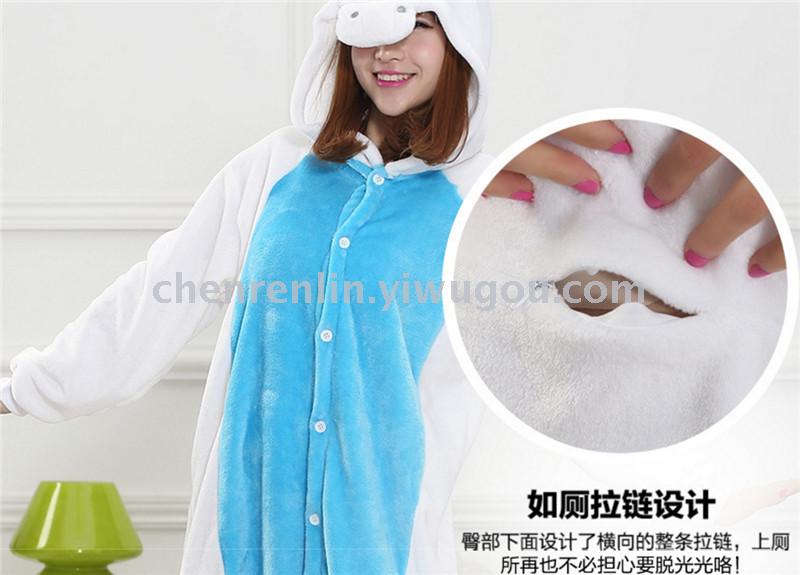 Flannelette is a cartoon animal in the toilet, the same style as the children's home pajamas