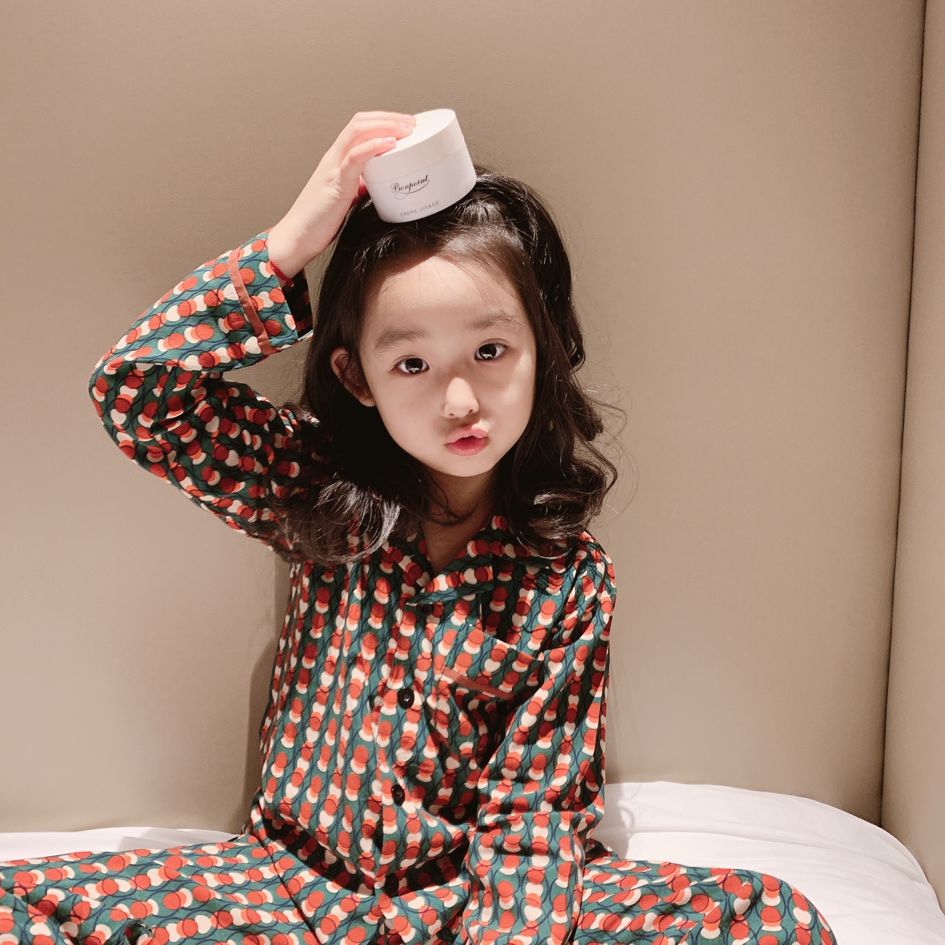 2021 Autumn and Winter New European and American Style Children's Clothing Boys and Girls Retro Printed Cotton Suit Pajamas Air Conditioning Clothes 2021 Autumn and Winter New European and American Style Children's Clothing Boys and Girls Retro Printed Cotton Suit Pajamas Air Conditioning Clothes