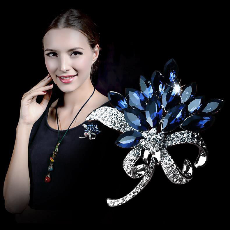 New Korean Style Bouquet Diamond Brooch Fashion Girl Clothes Accessories Brooch Pin Shawl Scarf Women&#039;s Men&#039;s