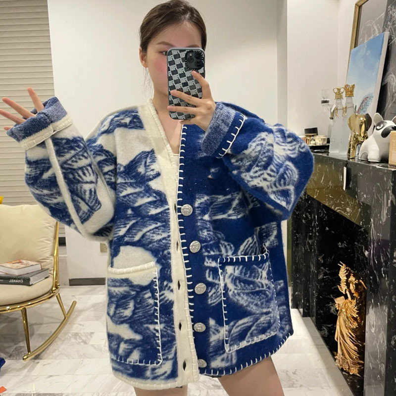 In Stock Autumn and Winter Knitting Cardigan Coat Women&#039;s Rope Jacquard Wool Sweater Hand Sewing Unlimited Lock Edge Sweater