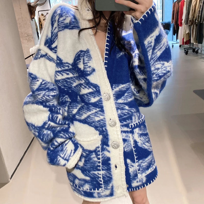In Stock Autumn and Winter Knitting Cardigan Coat Women's Rope Jacquard Wool Sweater Hand Sewing Unlimited Lock Edge Sweater In Stock Autumn and Winter Knitting Cardigan Coat Women's Rope Jacquard Wool Sweater Hand Sewing Unlimited Lock Edge Sweater