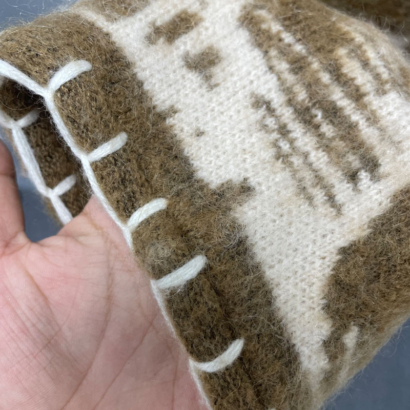 In Stock Autumn and Winter Knitting Cardigan Coat Women's Rope Jacquard Wool Sweater Hand Sewing Unlimited Lock Edge Sweater In Stock Autumn and Winter Knitting Cardigan Coat Women's Rope Jacquard Wool Sweater Hand Sewing Unlimited Lock Edge Sweater