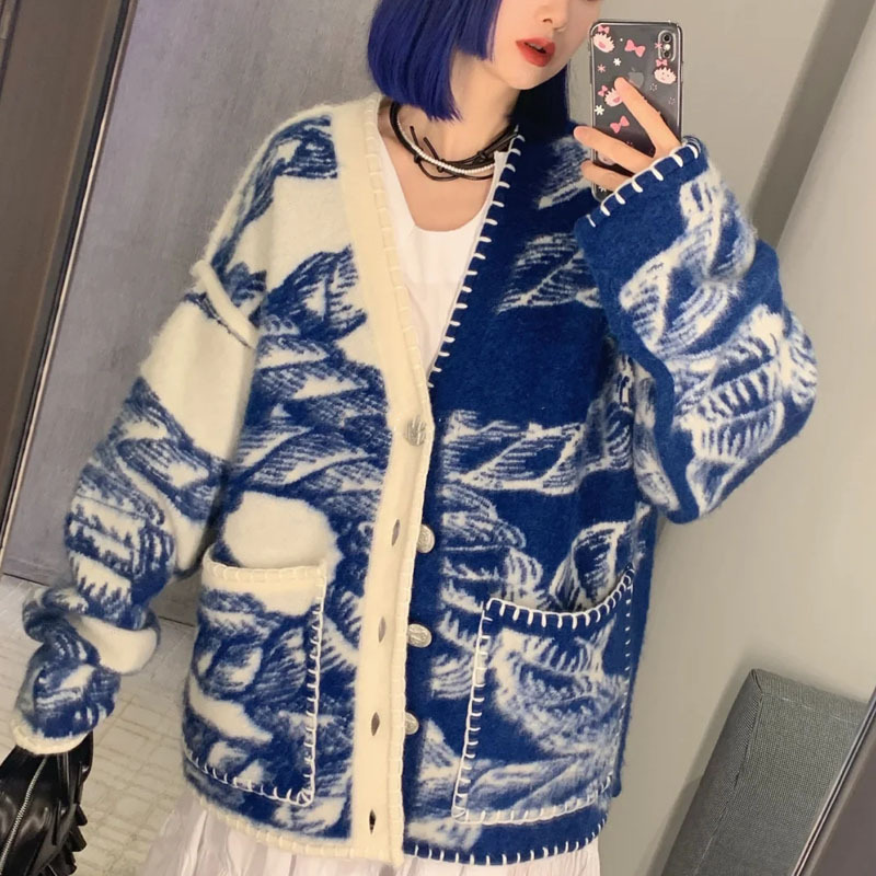 In Stock Autumn and Winter Knitting Cardigan Coat Women's Rope Jacquard Wool Sweater Hand Sewing Unlimited Lock Edge Sweater In Stock Autumn and Winter Knitting Cardigan Coat Women's Rope Jacquard Wool Sweater Hand Sewing Unlimited Lock Edge Sweater