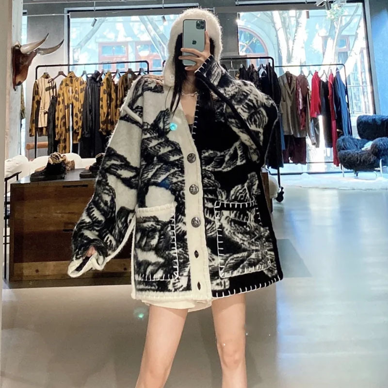 In Stock Autumn and Winter Knitting Cardigan Coat Women's Rope Jacquard Wool Sweater Hand Sewing Unlimited Lock Edge Sweater In Stock Autumn and Winter Knitting Cardigan Coat Women's Rope Jacquard Wool Sweater Hand Sewing Unlimited Lock Edge Sweater