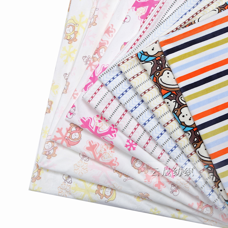 Crystal fleece spot ying le fleece printed fabric Crystal flannelette knitted fabric home wear home textile fabric customization