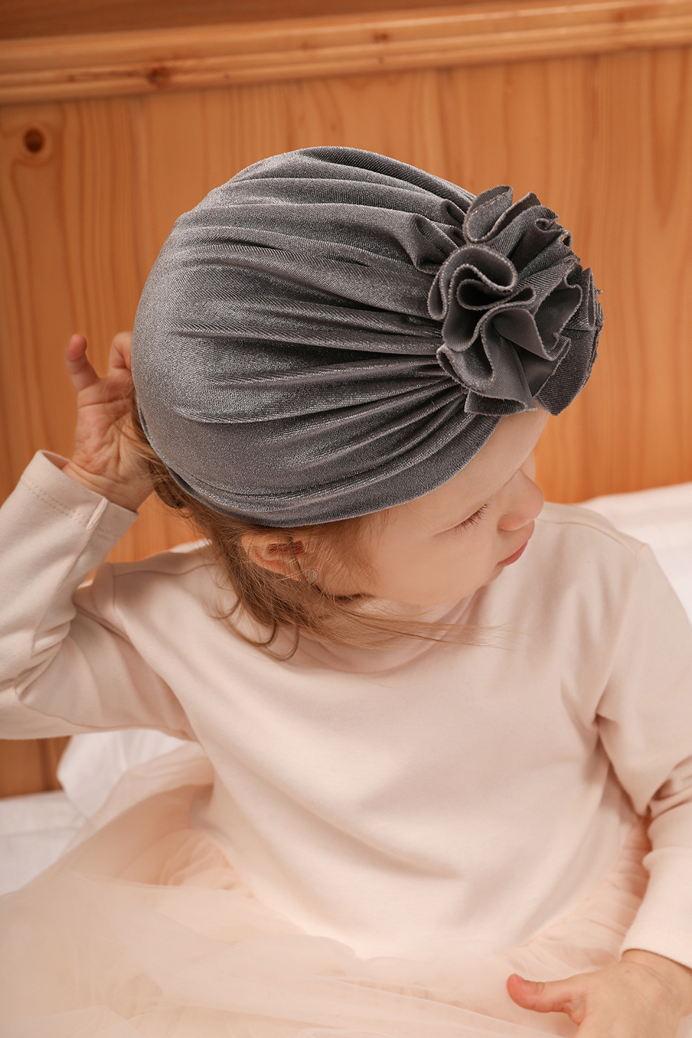 14 Colors Foreign Trade New Children Sleeve Cap Baby Autumn and Winter Gold Velvet Knitted Fabric Pleated Flower Indian Hat